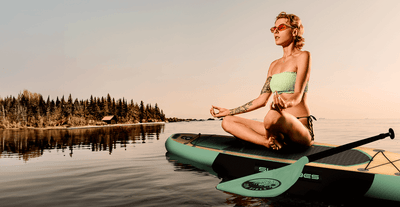 Paddleboarding et la méditation : trouver la sérénité et la paix intérieure sur l'eau